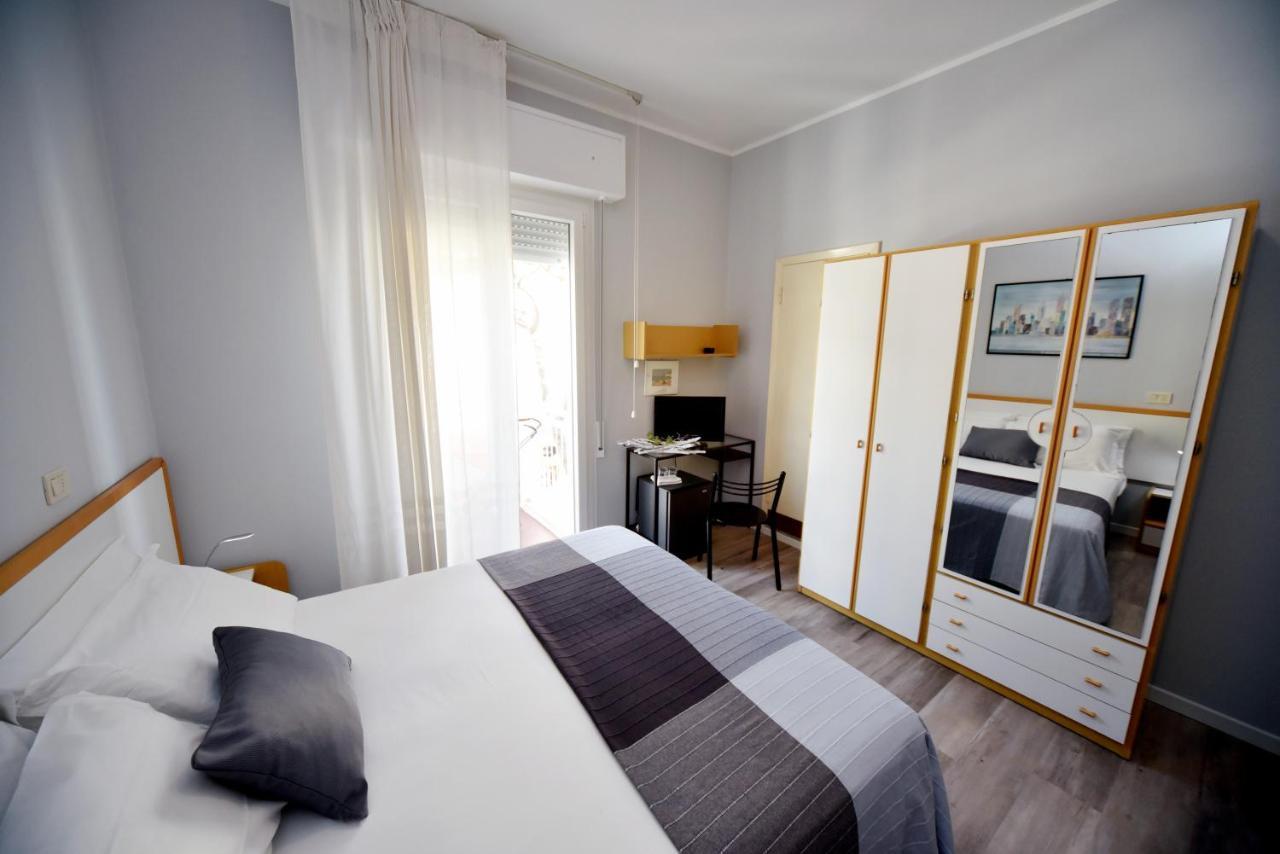 Hotel Mirabella Riccione Eksteriør billede