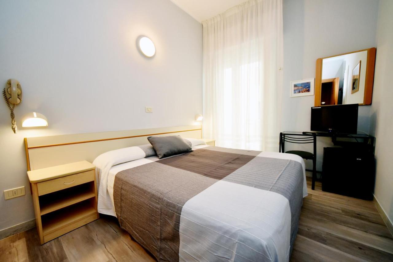 Hotel Mirabella Riccione Eksteriør billede