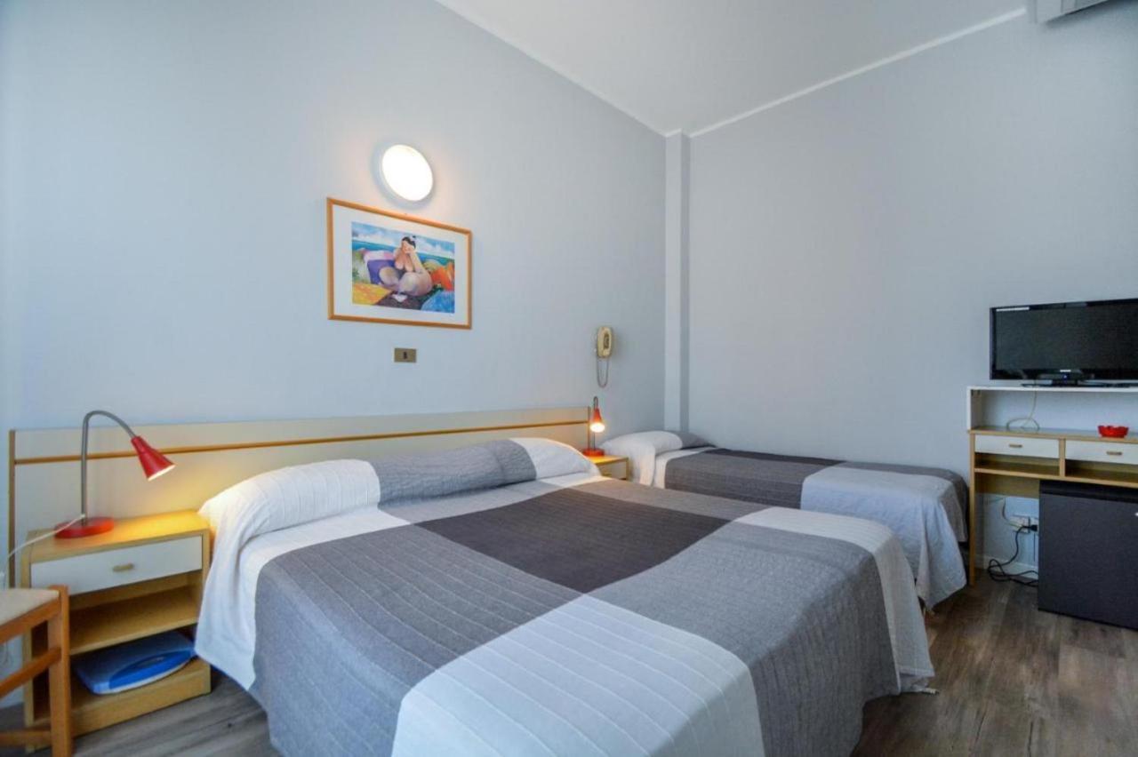 Hotel Mirabella Riccione Eksteriør billede