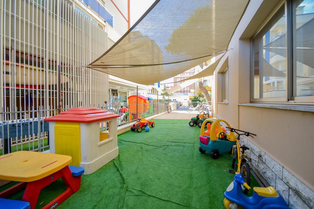 Hotel Mirabella Riccione Eksteriør billede