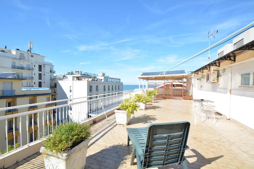 Hotel Mirabella Riccione Eksteriør billede