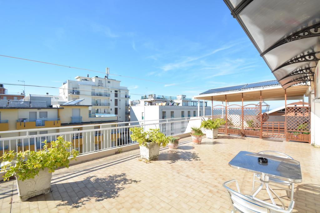 Hotel Mirabella Riccione Eksteriør billede