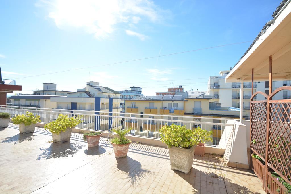 Hotel Mirabella Riccione Eksteriør billede